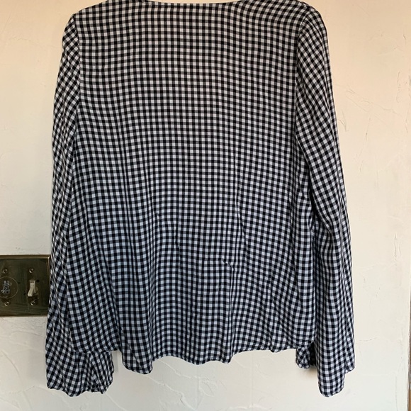 Flowy Top - Picture 2 of 4